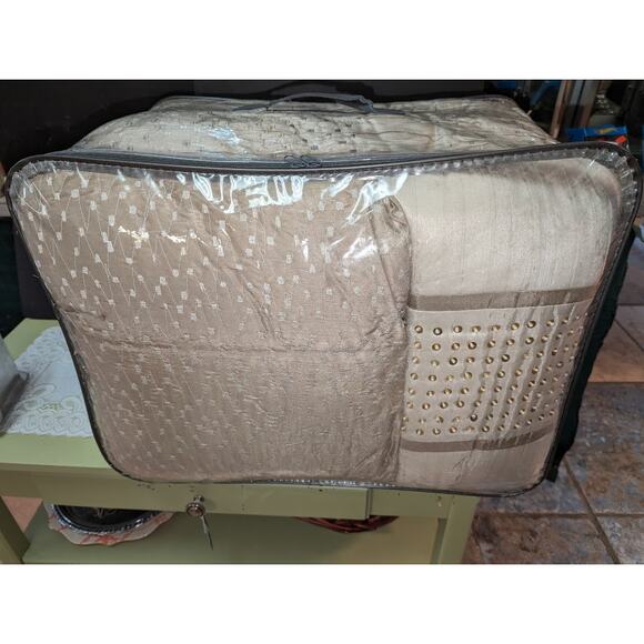 Madison Park Camelia 8 Pieces King Comforter Set Faux Silk Neutral Brown NEW - Picture 5 of 9